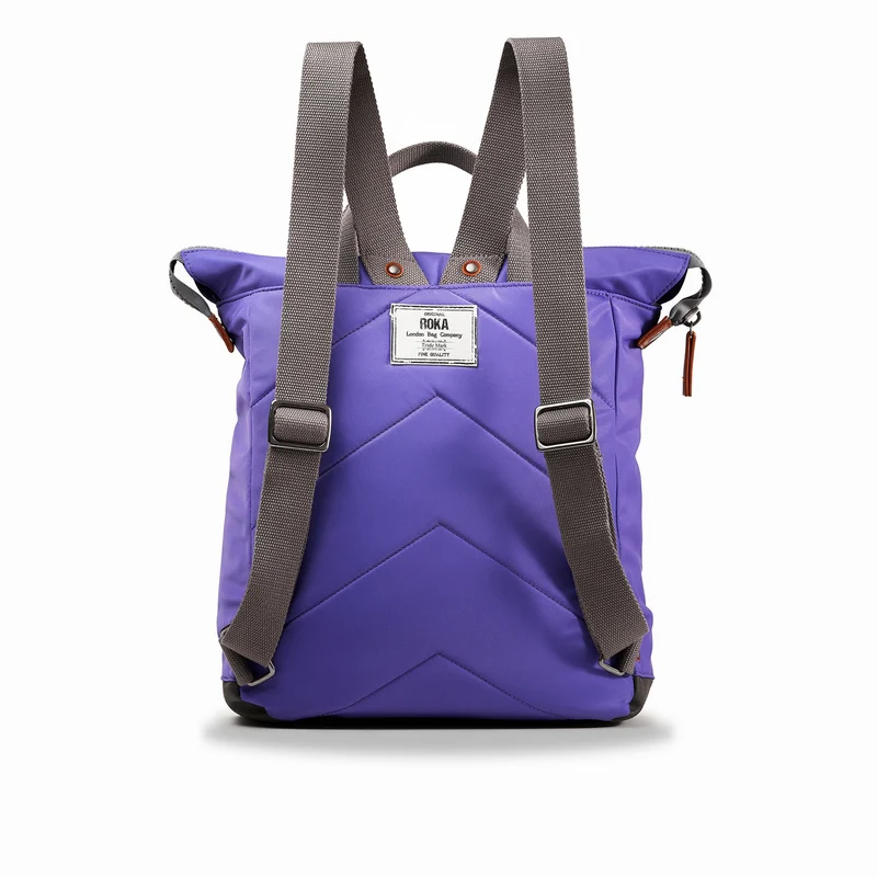 ROKA Bantry B Peri Lila Mittelgroße Tasche aus recyceltem Nylon