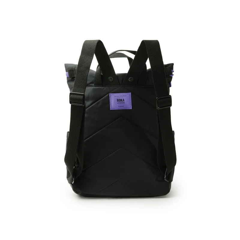 ROKA All Black Canfield B Lila Mittelgroße Tasche aus recyceltem Nylon