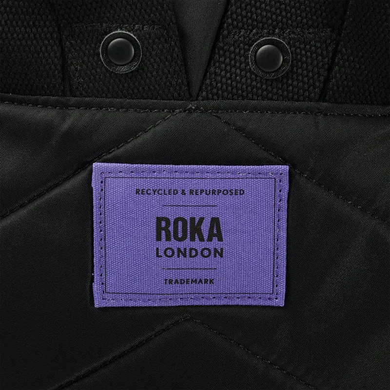 ROKA All Black Canfield B Lila Mittelgroße Tasche aus recyceltem Nylon