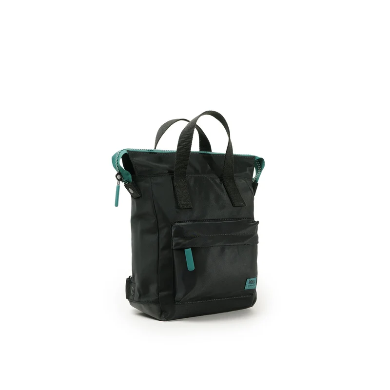 ROKA All Black Bantry B Türkisfarbene kleine Tasche aus recyceltem Nylon