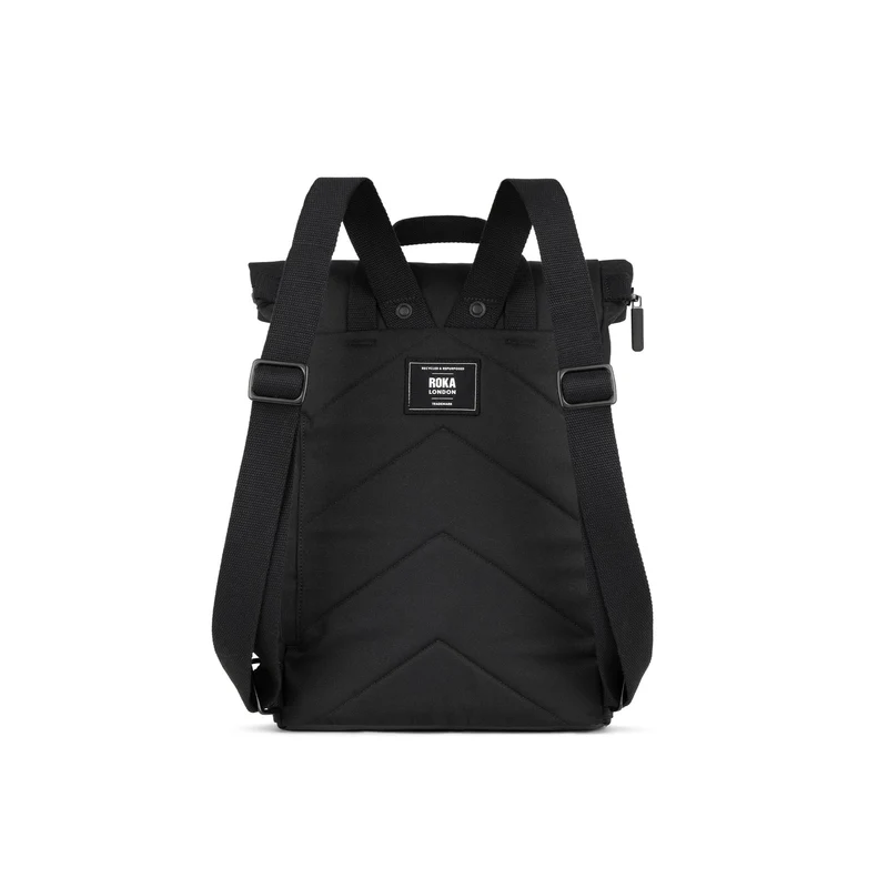 ROKA All Black Finchley Eine große Tasche aus recyceltem Segeltuch von Ash