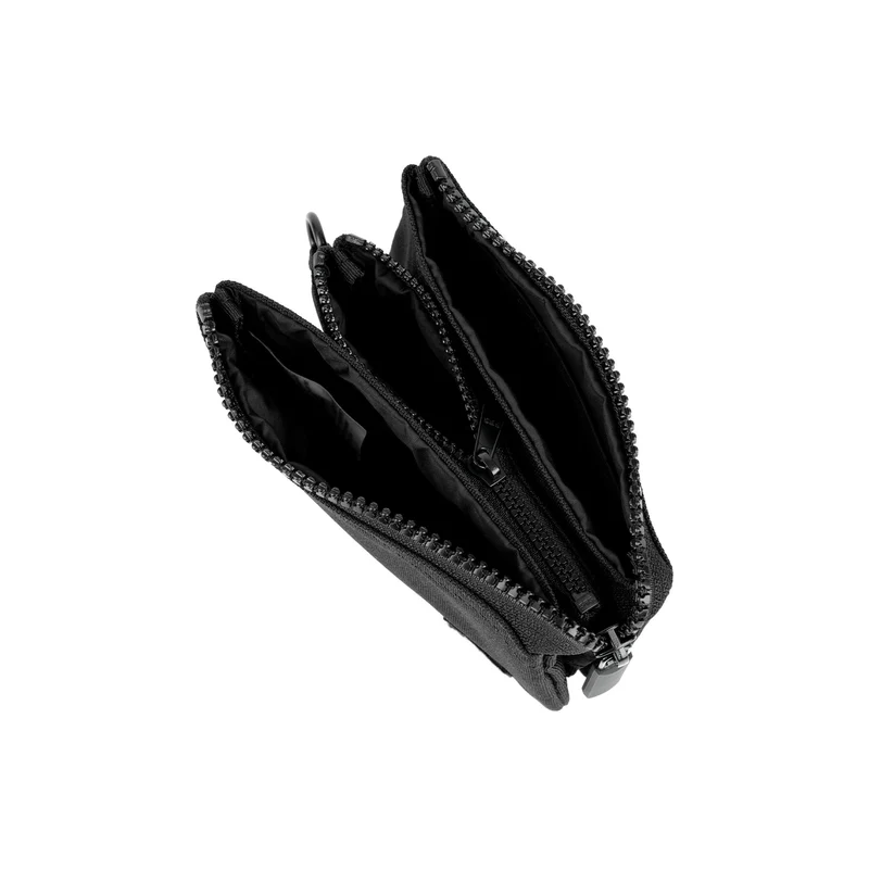 ROKA All Black Carnaby Kleine nachhaltige Canvas-Geldbörse von Ash