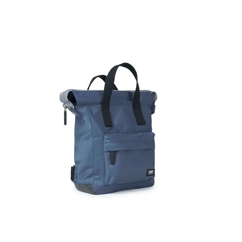 ROKA Black Label Bantry Kleine Tasche aus recyceltem Nylon, Farbe: Burnt Blue