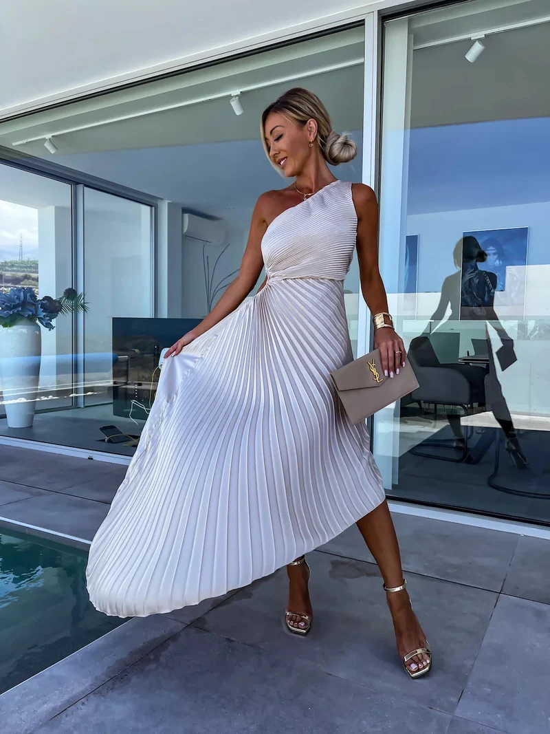 Frolinde | Elegantes Midikleid mit asymmetrischer Schulter