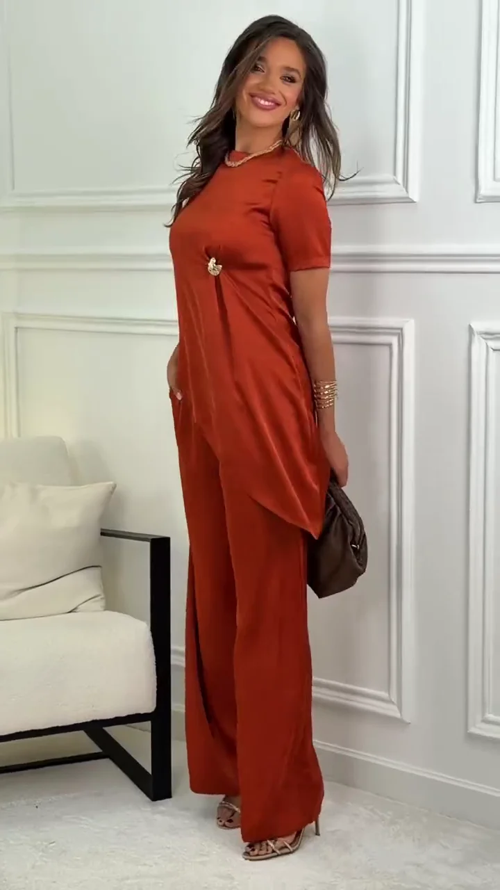 Suraina | Elegantes Satin-Set mit asymmetrischem Top