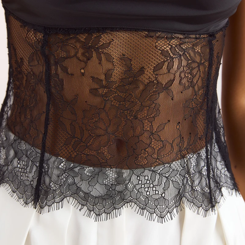 Noéza | Romantisches Satin-Cami mit Spitzen-Detail