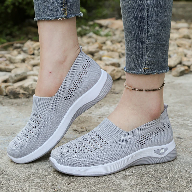 Elvessa | Bequeme Freizeit-Schuhe mit luftigem Strickmaterial