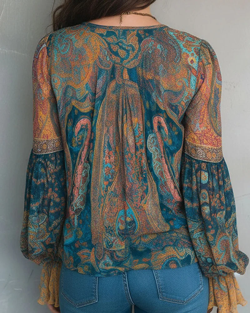 Lindena | Paisley-Bluse mit V-Ausschnitt und weitem Ärmel