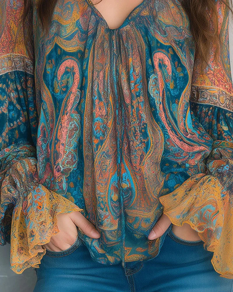 Lindena | Paisley-Bluse mit V-Ausschnitt und weitem Ärmel