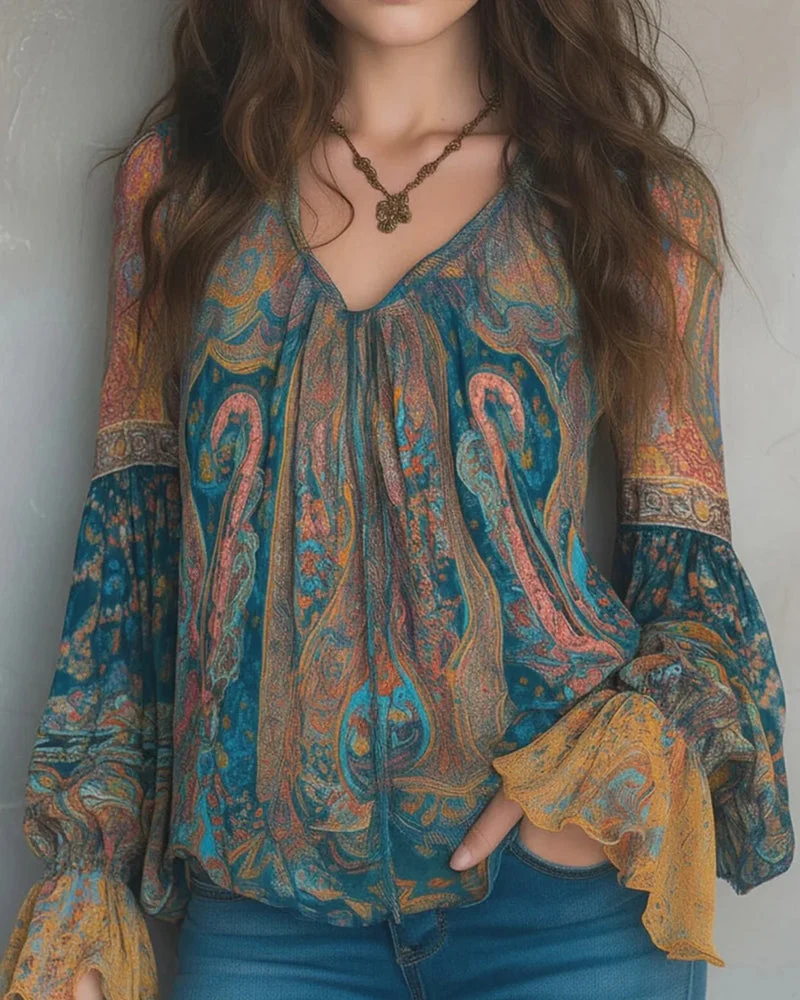 Lindena | Paisley-Bluse mit V-Ausschnitt und weitem Ärmel