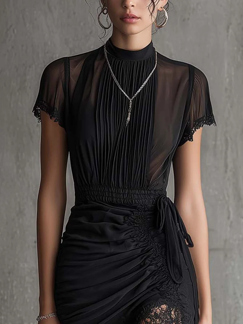 Sibylle | Schwarzes Abendkleid mit feinen Chiffonfalten