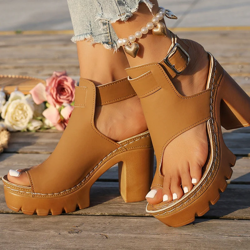 Desiala | Plateau-Sandalen mit Absatz und Knöchelriemen