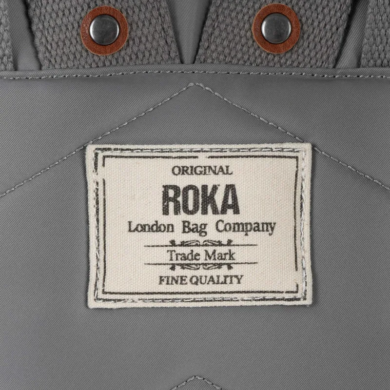 ROKA Canfield B Stormy Kleine Tasche aus recyceltem Nylon