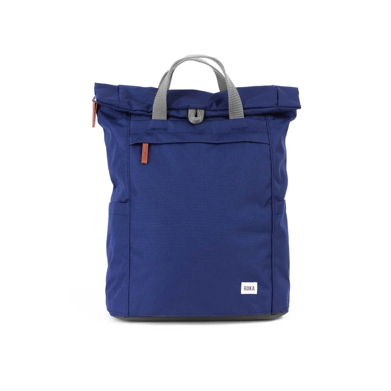 ROKA Finchley Eine große Tasche aus recyceltem Mineralstoff
