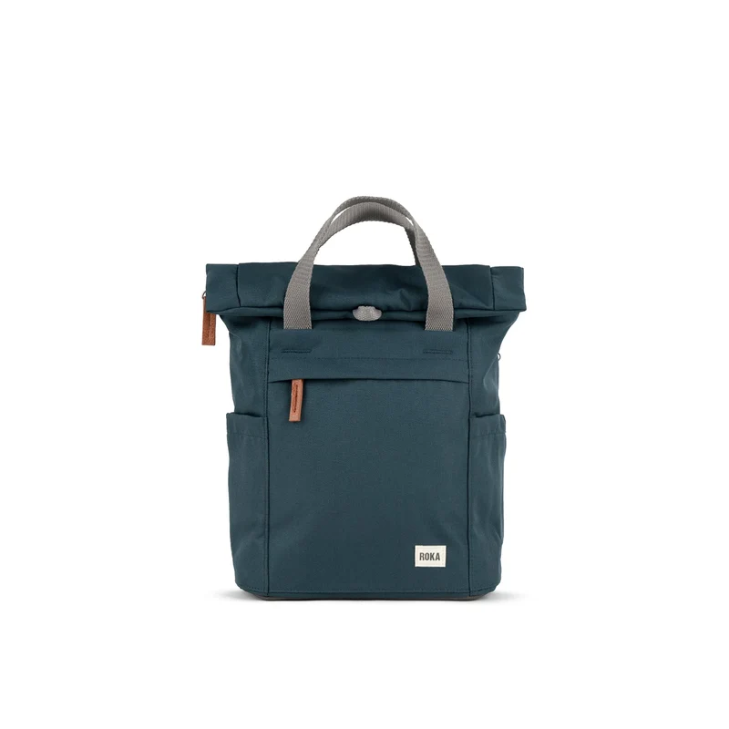 ROKA Finchley Eine kleine Tasche aus recyceltem Canvas von Smoke