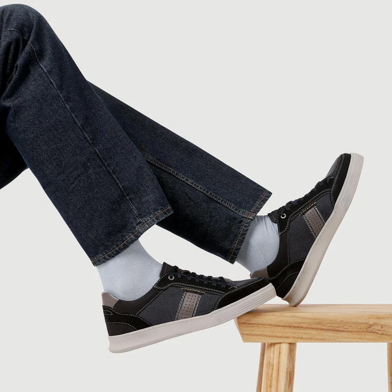 Wide-Fit Leather Laced Trainers - PARK41047 / 327 263 - Navy