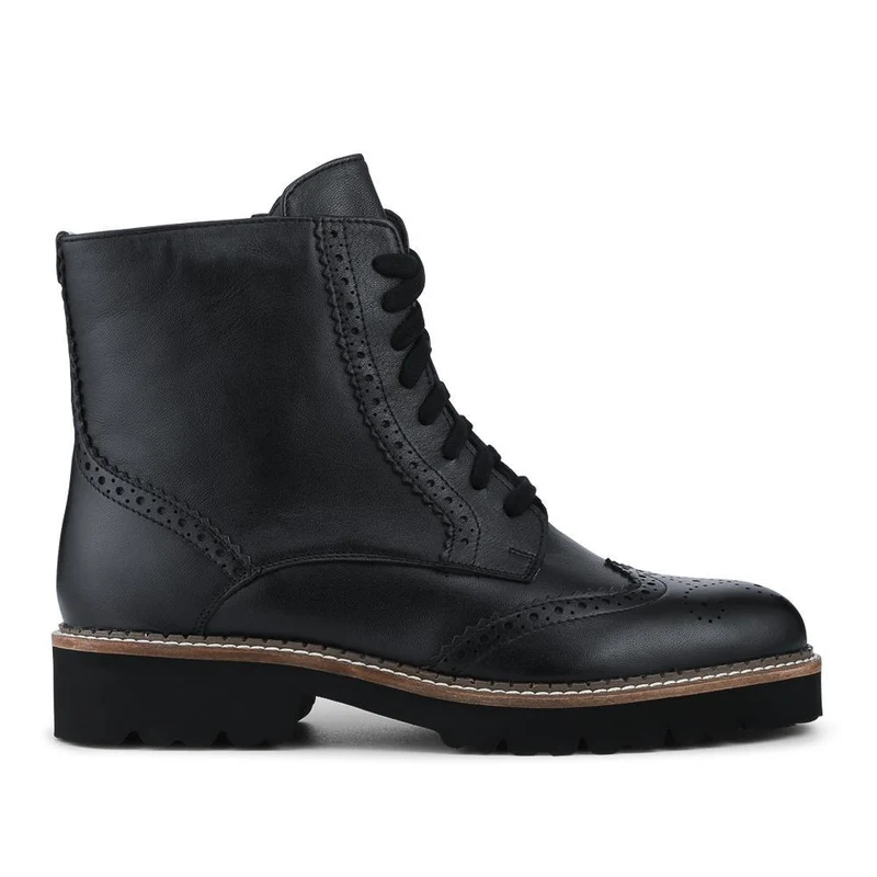 Lightweight Leather Brogues Lace Up Boots - MAGNU42004 / 328 498 - Black