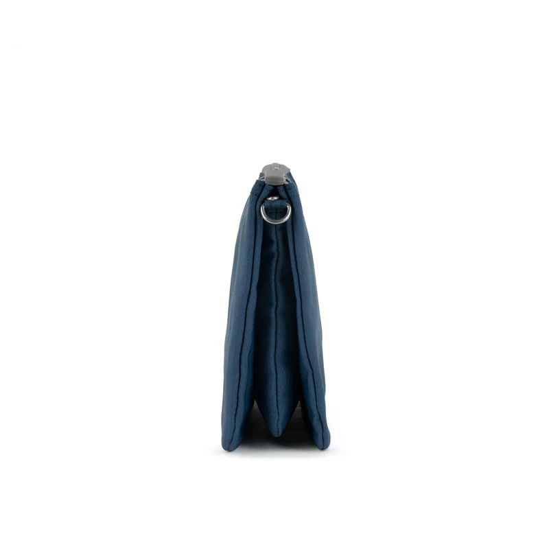 ROKA Carnaby Crossbody-Tasche aus recyceltem Canvas, Dunkelblau, XL