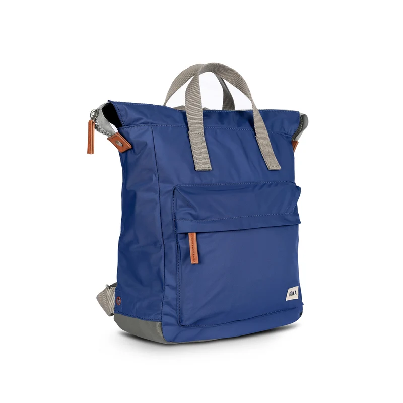 ROKA Bantry B Mittelgroße Tasche aus recyceltem Nylon, Farbe: Burnt Blue