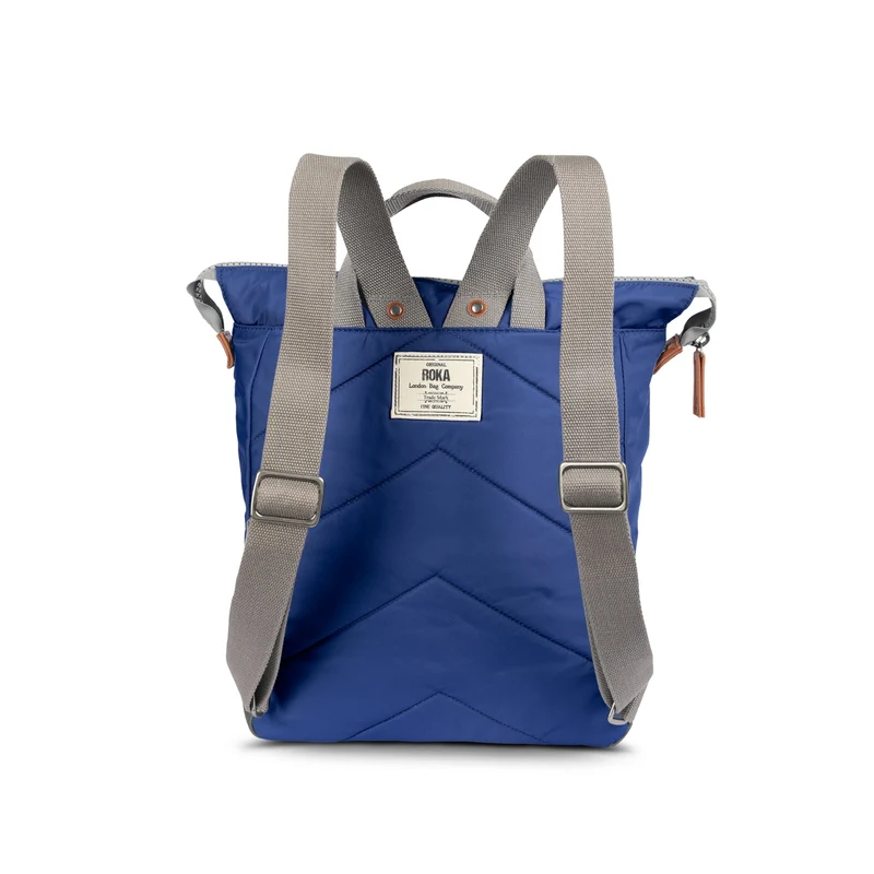ROKA Bantry B Mittelgroße Tasche aus recyceltem Nylon, Farbe: Burnt Blue