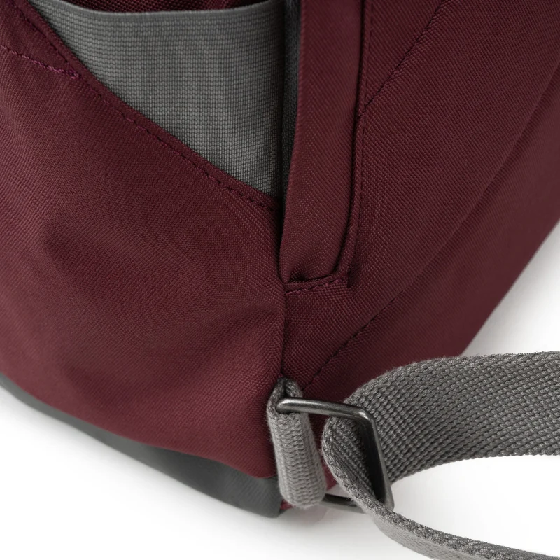ROKA Gelbes Etikett Canfield B Zinfandel Medium Tasche aus recyceltem Canvas