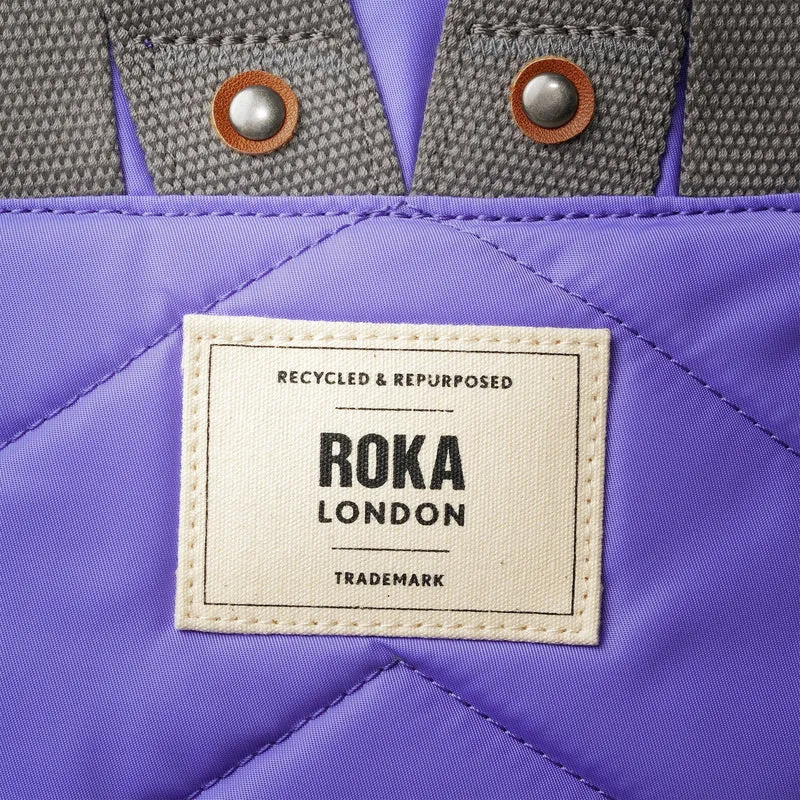 ROKA Bantry B Simple Lila Kleine Tasche aus recyceltem Nylon