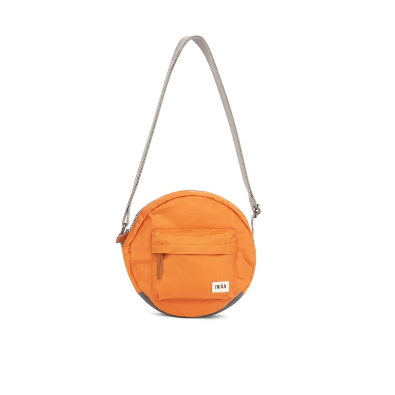 ROKA Paddington Kleine Tasche aus recyceltem Nylon, Farbe: B, Farbe: Burnt Orange