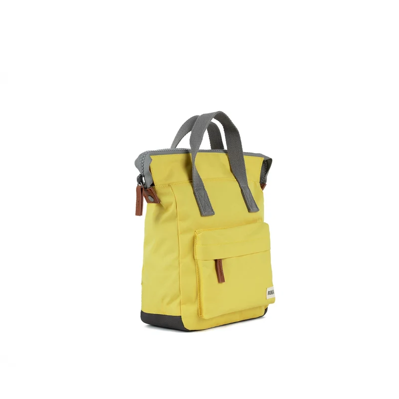 ROKA Bantry B Custard Kleine Tasche aus recyceltem Canvas
