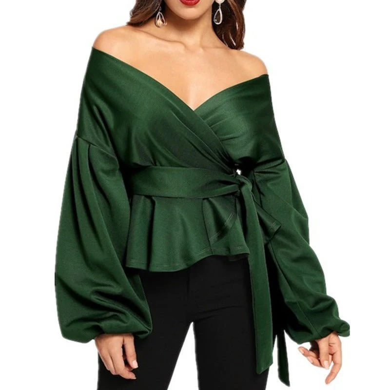 Elegante Carmenbluse mit Taillenband