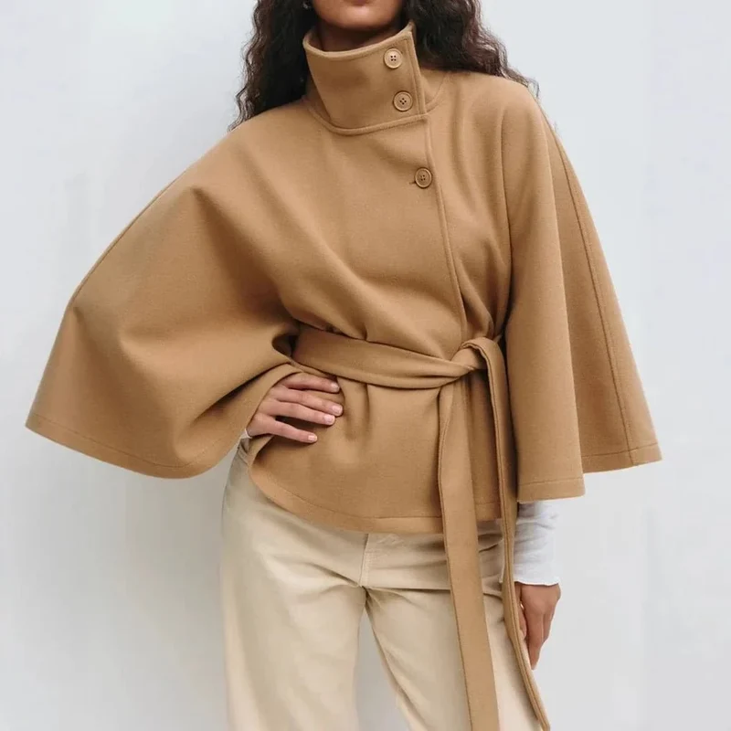 Eleganter Cape-Mantel mit Gürtel