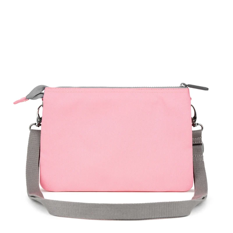 ROKA Carnaby Crossbody Rose XL Tasche aus recyceltem Canvas