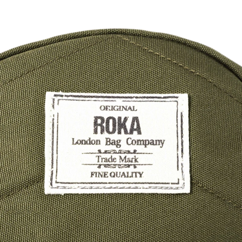 ROKA Paddington B Moss Kleine Tasche aus recyceltem Canvas