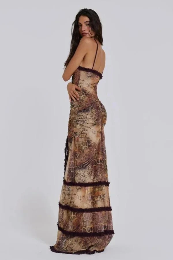 Figurbetontes Maxikleid Mit Cut-Out Und Beinschlitz