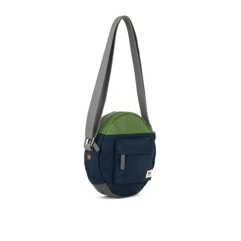 ROKA Kreativer Abfall Paddington B Midnight / Avocado Kleine Tasche aus recyceltem Nylon