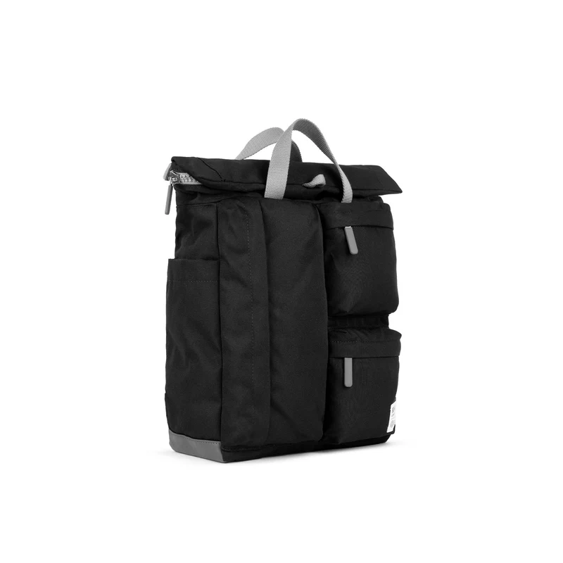 ROKA Waterhouse Ash Mittelgroße Tasche aus recyceltem Canvas
