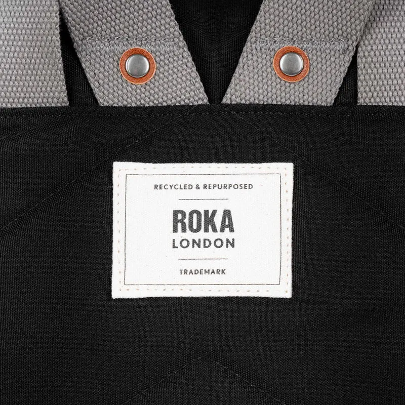 ROKA Waterhouse Ash Mittelgroße Tasche aus recyceltem Canvas
