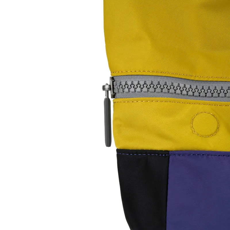 ROKA Kreativer Abfall Canfield B Medium Tasche aus recyceltem Nylon, Edition 3