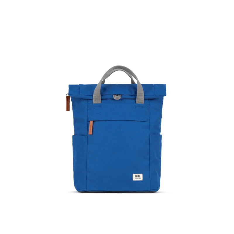 ROKA Finchley Eine kleine Tasche aus recyceltem Canvas in Galactic Blue