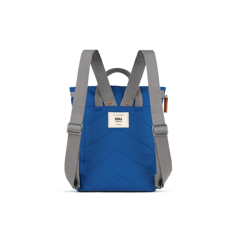 ROKA Finchley Eine kleine Tasche aus recyceltem Canvas in Galactic Blue