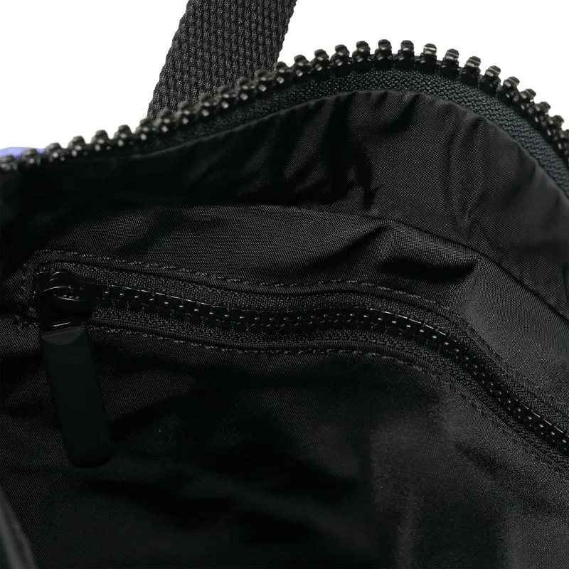 ROKA Kreativer Abfall Canfield B Schwarz / Schlichte lila kleine Tasche aus recyceltem Nylon