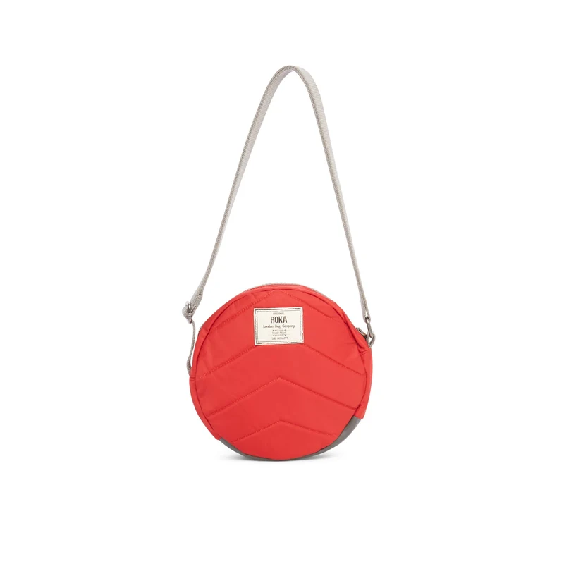 ROKA Paddington Kleine Tasche aus recyceltem Nylon, Farbe Cranberry
