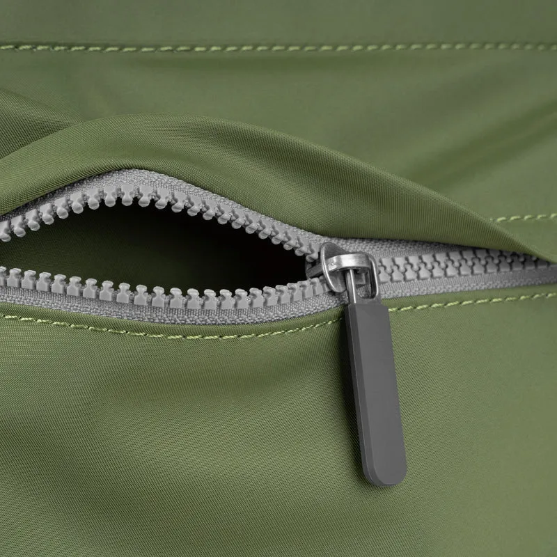 ROKA Trafalgar B Avocado-Tasche aus recyceltem Nylon