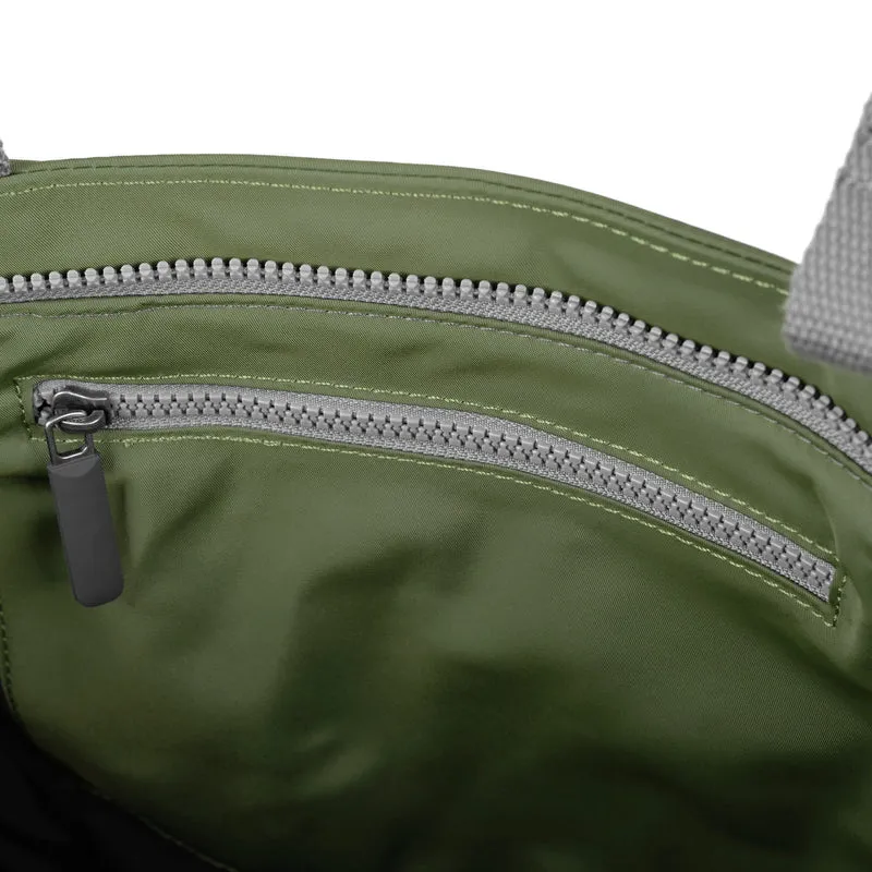 ROKA Trafalgar B Avocado-Tasche aus recyceltem Nylon