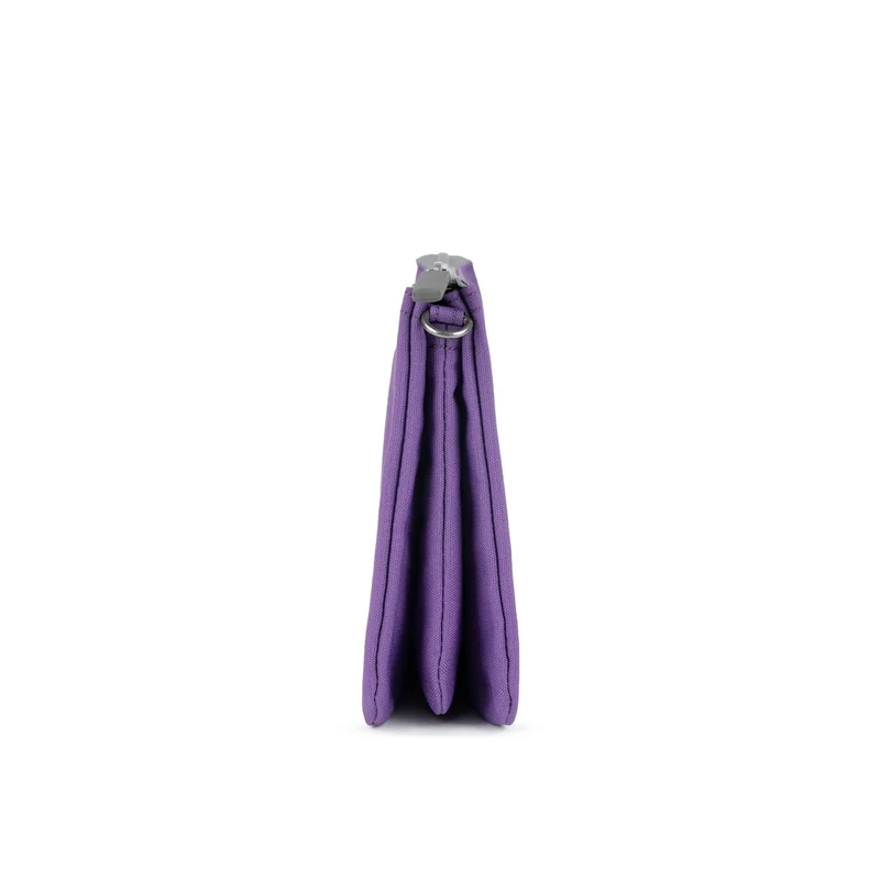ROKA Carnaby Crossbody-Tasche aus recyceltem Canvas, Imperial Purple XL