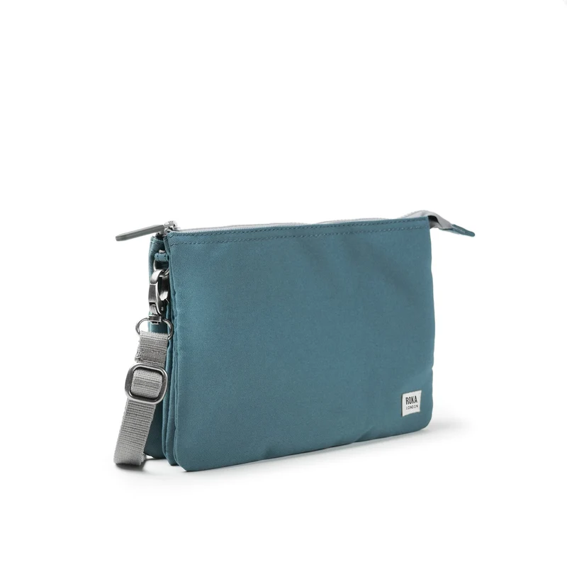 ROKA Carnaby Crossbody Airforce XL Tasche aus recyceltem Canvas