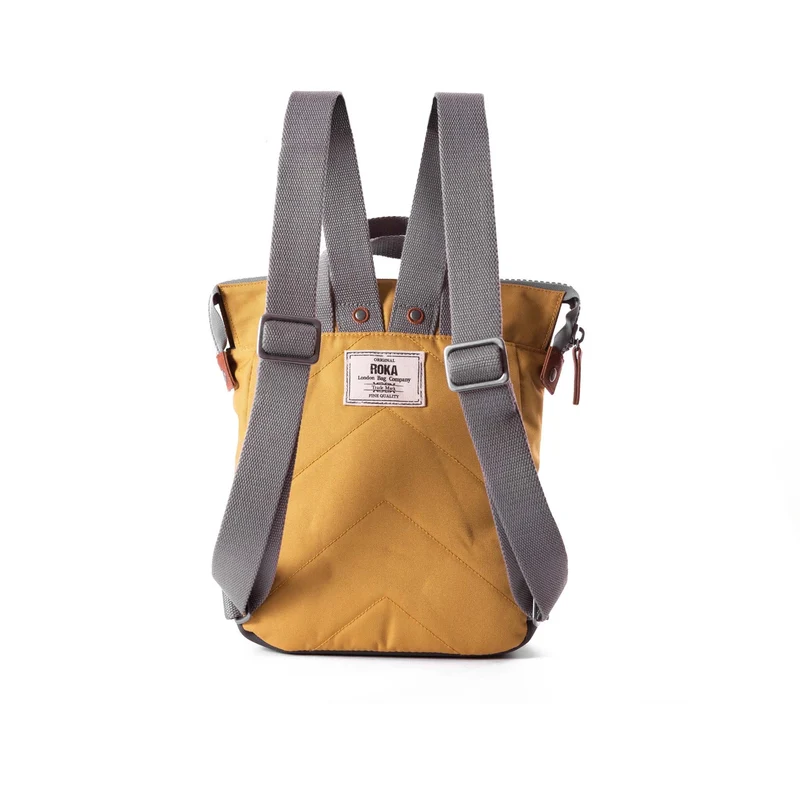 ROKA Bantry B Flax Kleine Tasche aus recyceltem Canvas