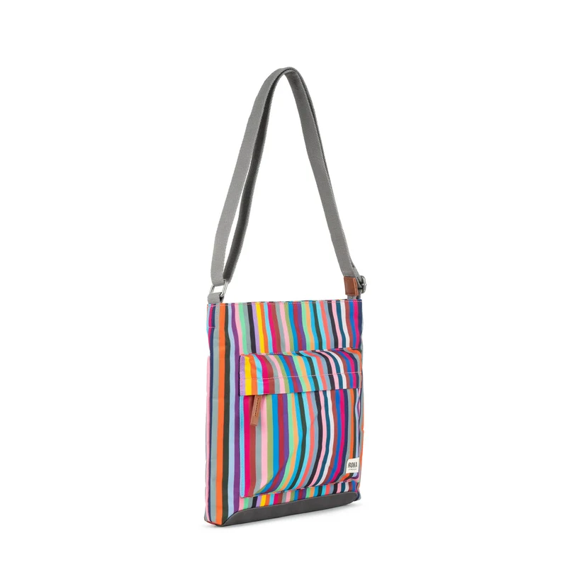 ROKA Kennington B Multi Stripe Medium Tasche aus recyceltem Canvas