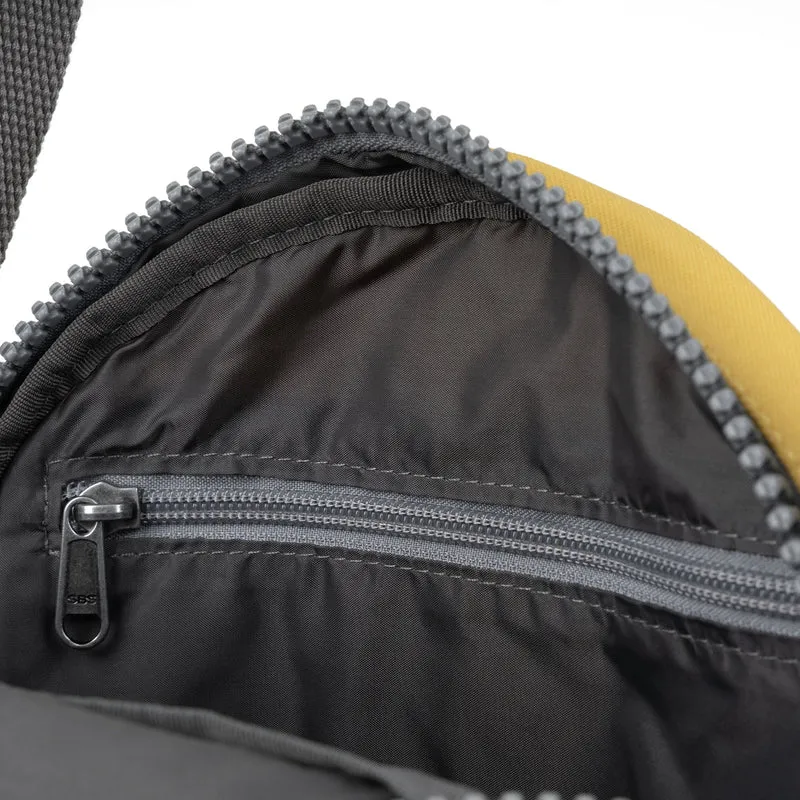 ROKA Kreativer Abfall Paddington B Imperial Lila / Bambus Einheitsgröße Recycelte Canvas-Tasche
