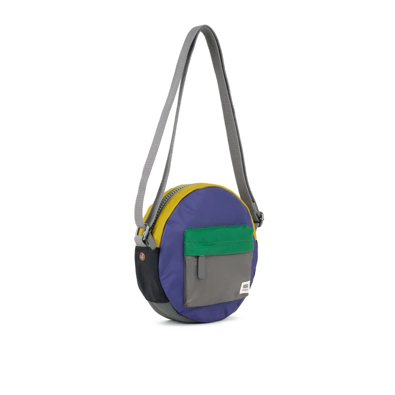 ROKA Kreativer Abfall Paddington B Kleine Tasche aus recyceltem Nylon, Edition 3