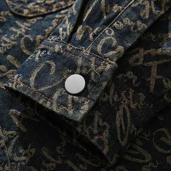 Jeansjacke mit Schriftzug